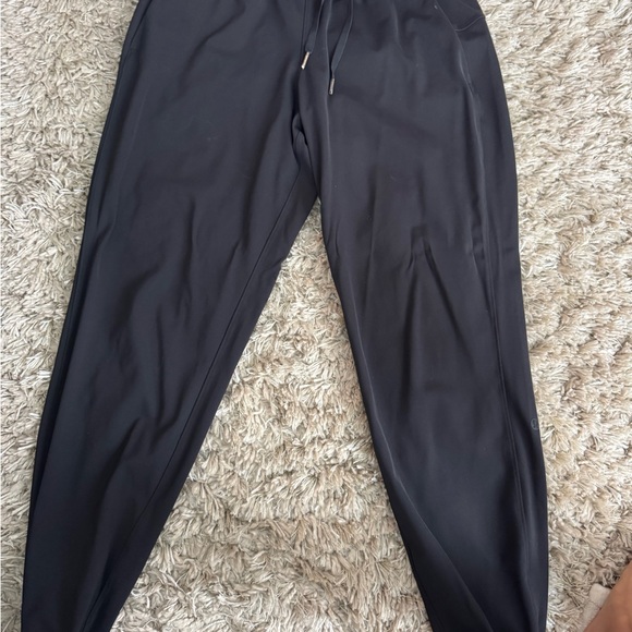 Lululemon on the fly jogger luxtreme black sz 8 - Picture 6 of 9